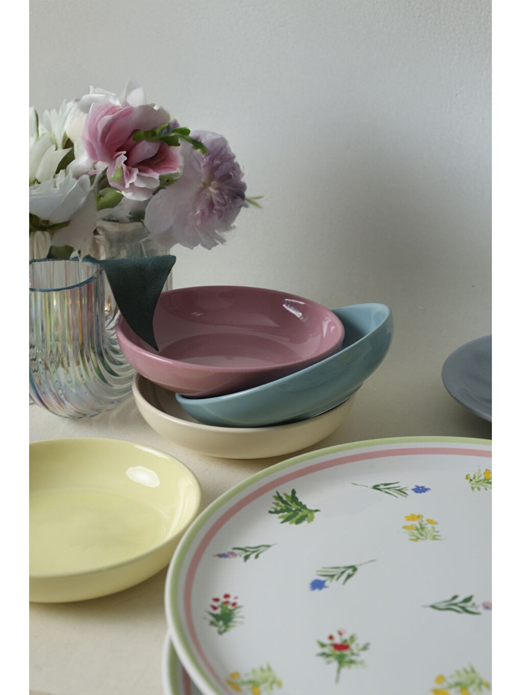 Karışık Bahar Çiçekleri Çeyiz Seti 24 Parça 6 kişilik-4