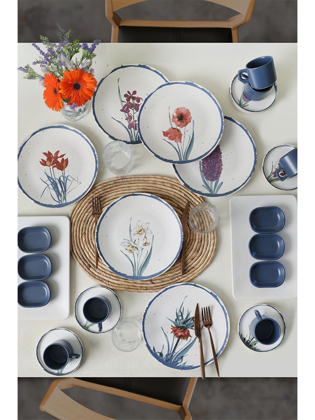 Karışık Anadolu Çiçekleri Çeyiz Seti 26 Parça 6 kişilik