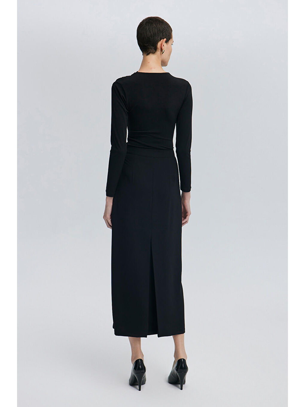 Siyah Gold Düğmeli Krep Etek-3