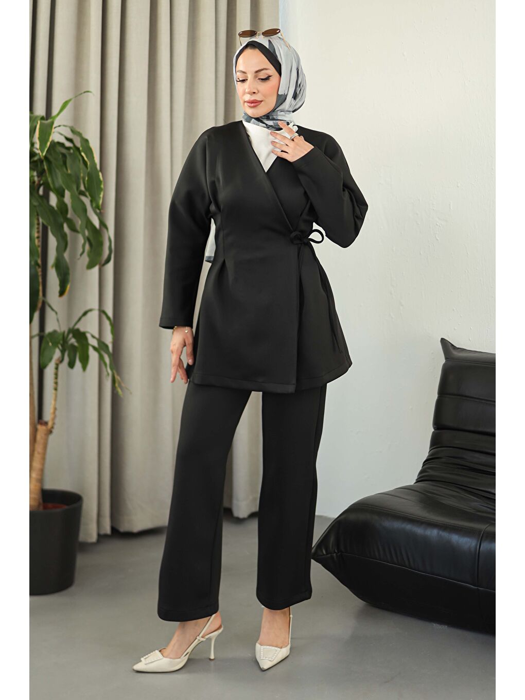 Önden Bağlamalı Sucuba İkili Takım Siyah - 27828-SIYAH-2