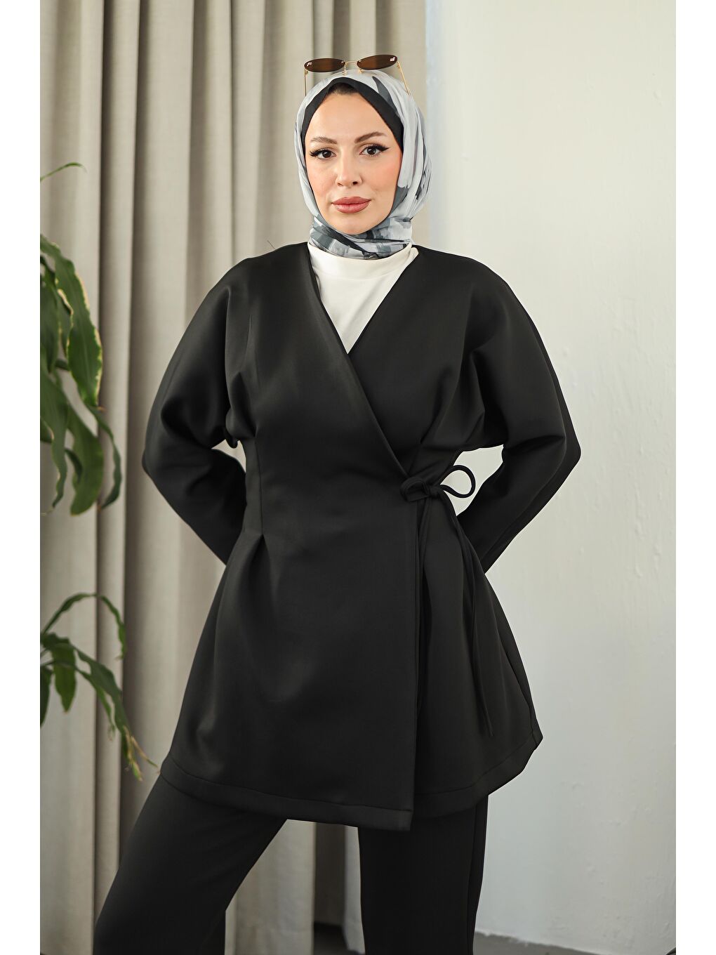 Önden Bağlamalı Sucuba İkili Takım Siyah - 27828-SIYAH-3