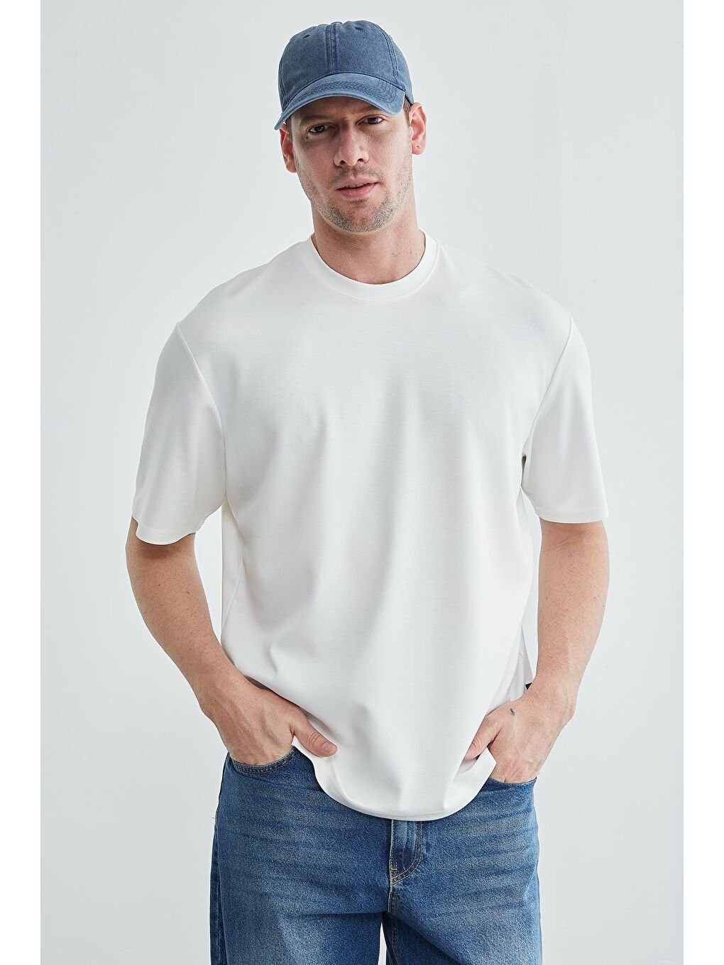 Beyaz Basic Bisiklet Yaka Modal Tişört-4