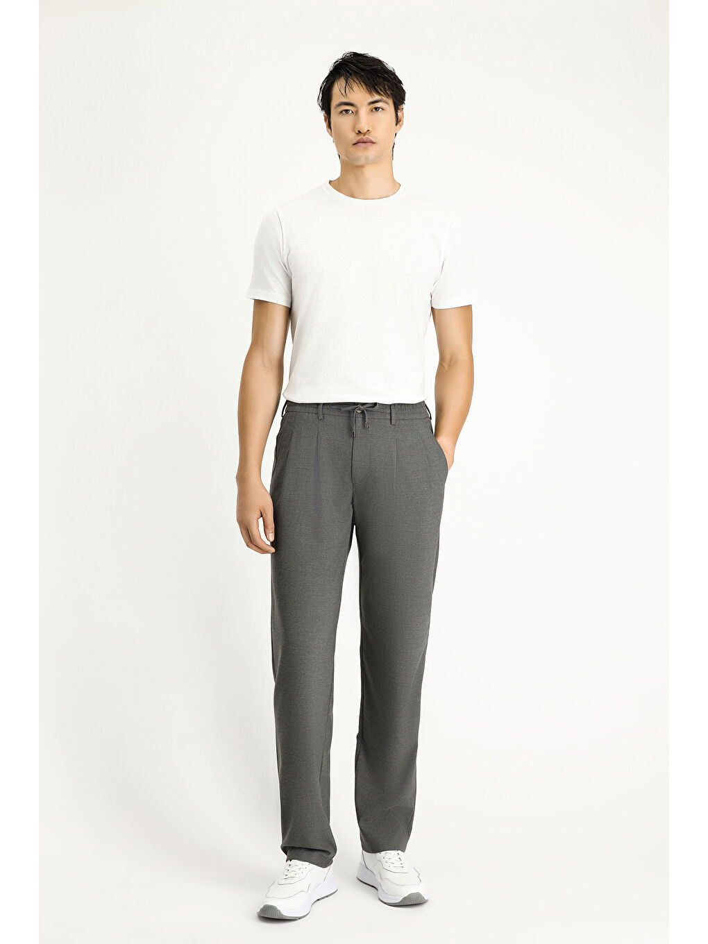 Gri Regular Fit Beli Lastikli İpli Elastanlı Pileli Pantolon-1