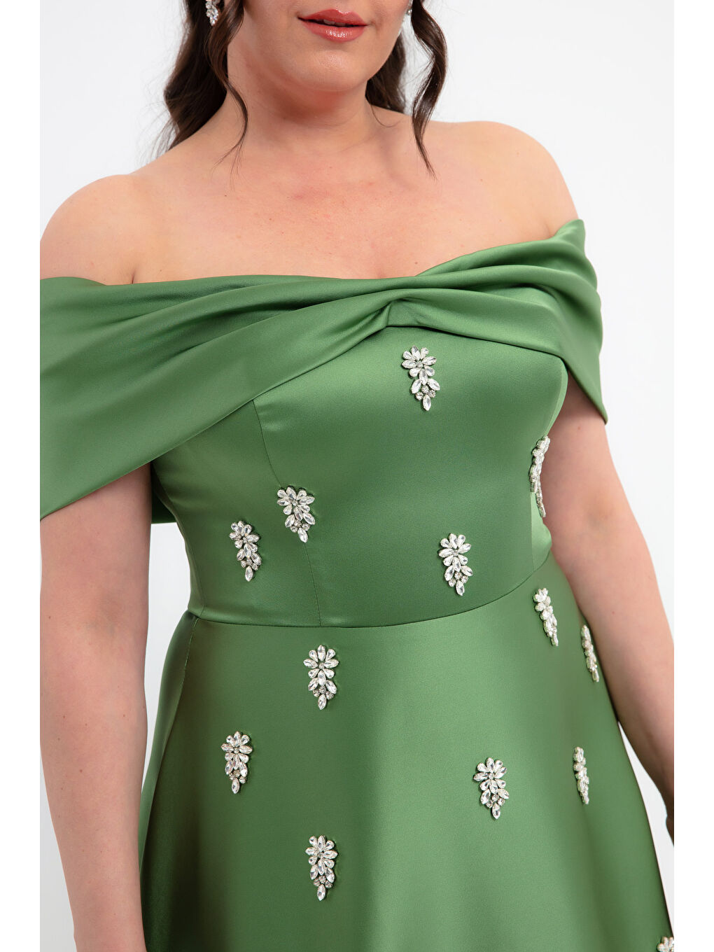 Kadın Haki Straplez Taşlı Büyük Beden Uzun Saten Abiye Elbise-3