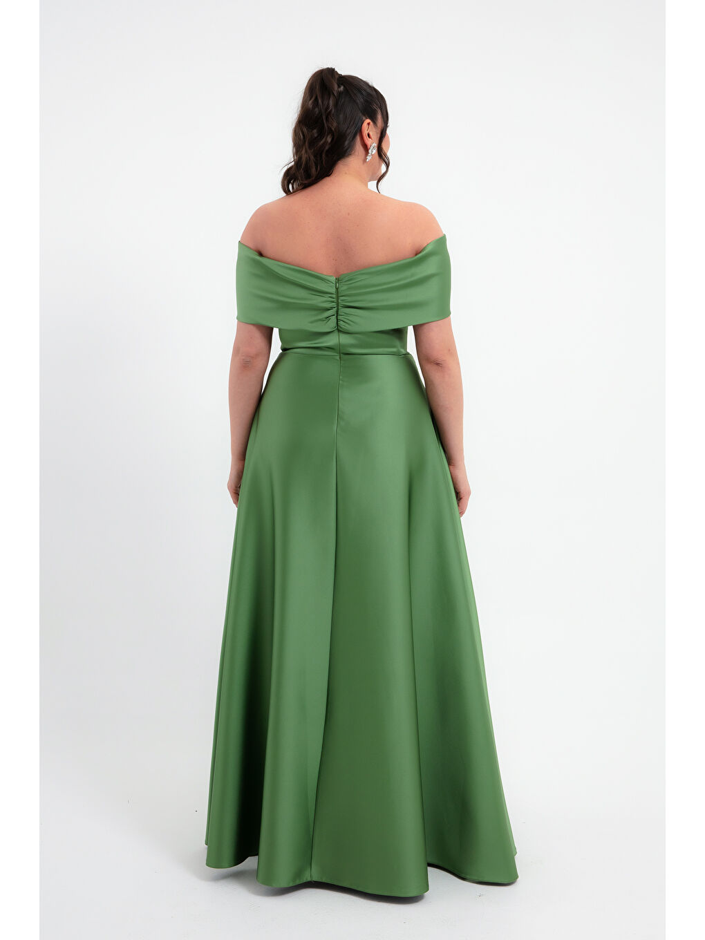 Kadın Haki Straplez Taşlı Büyük Beden Uzun Saten Abiye Elbise-4