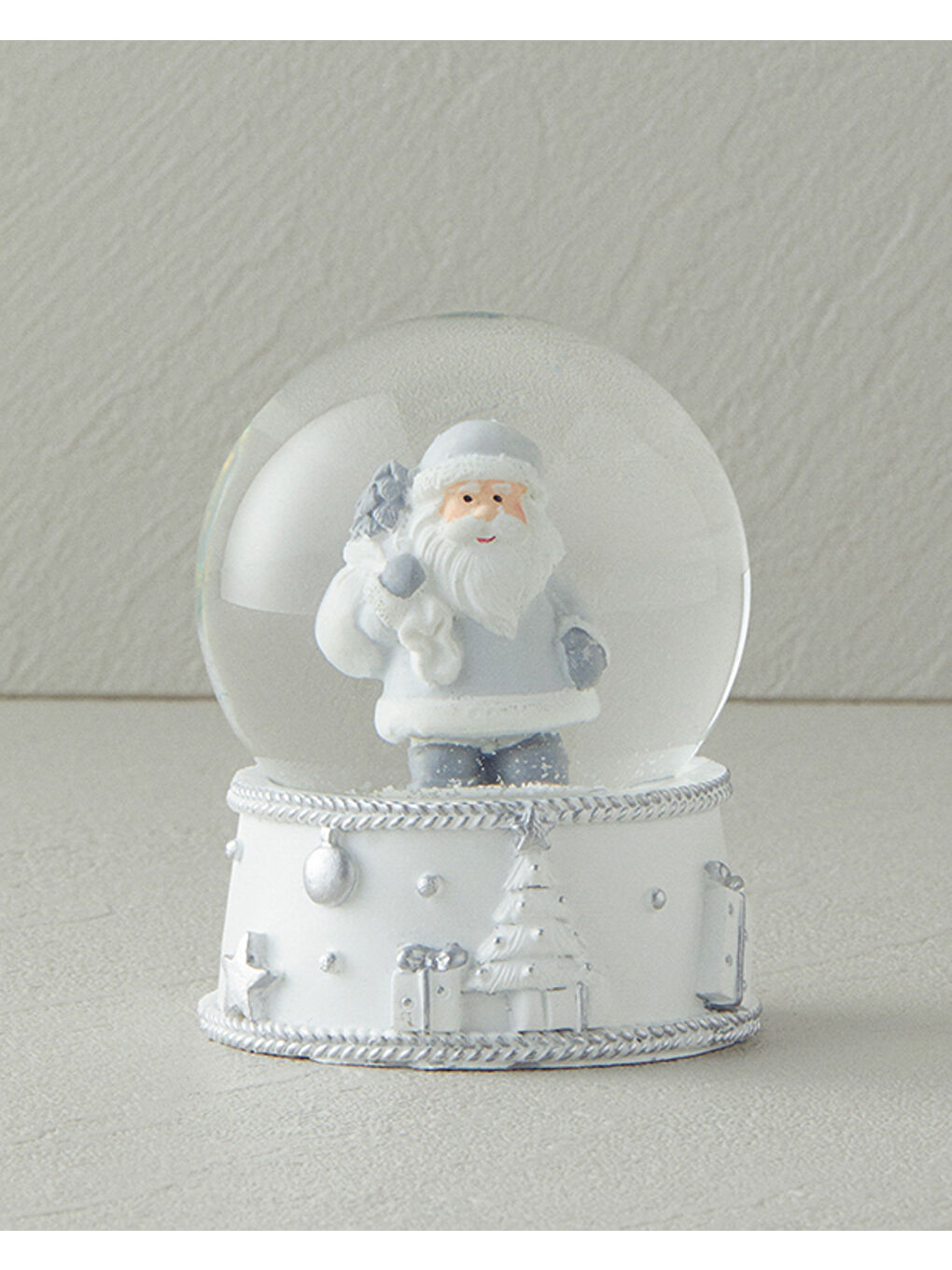 Santa Yılbaşı Kar Küresi 6,6x6,6x8,5 cm Beyaz