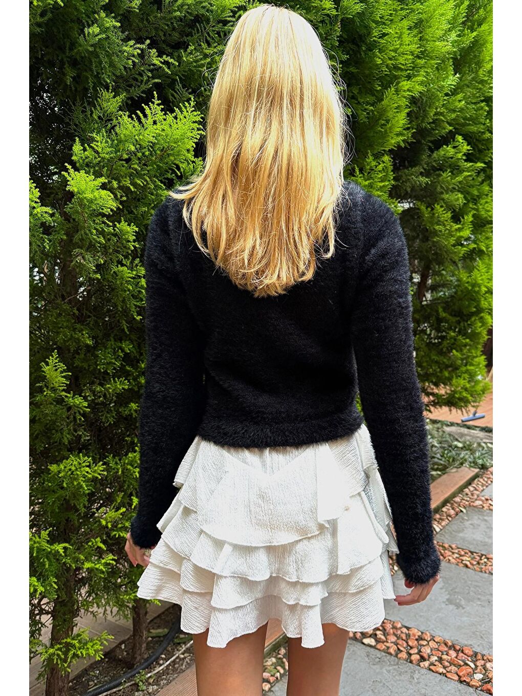 Siyah Bisiklet Yaka Saçaklı Kazak-1