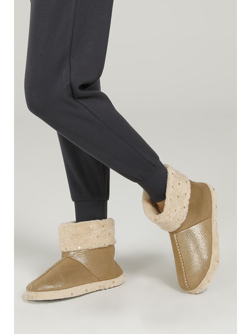 Sarı 600031.Z Altın Kadın Panduf-1