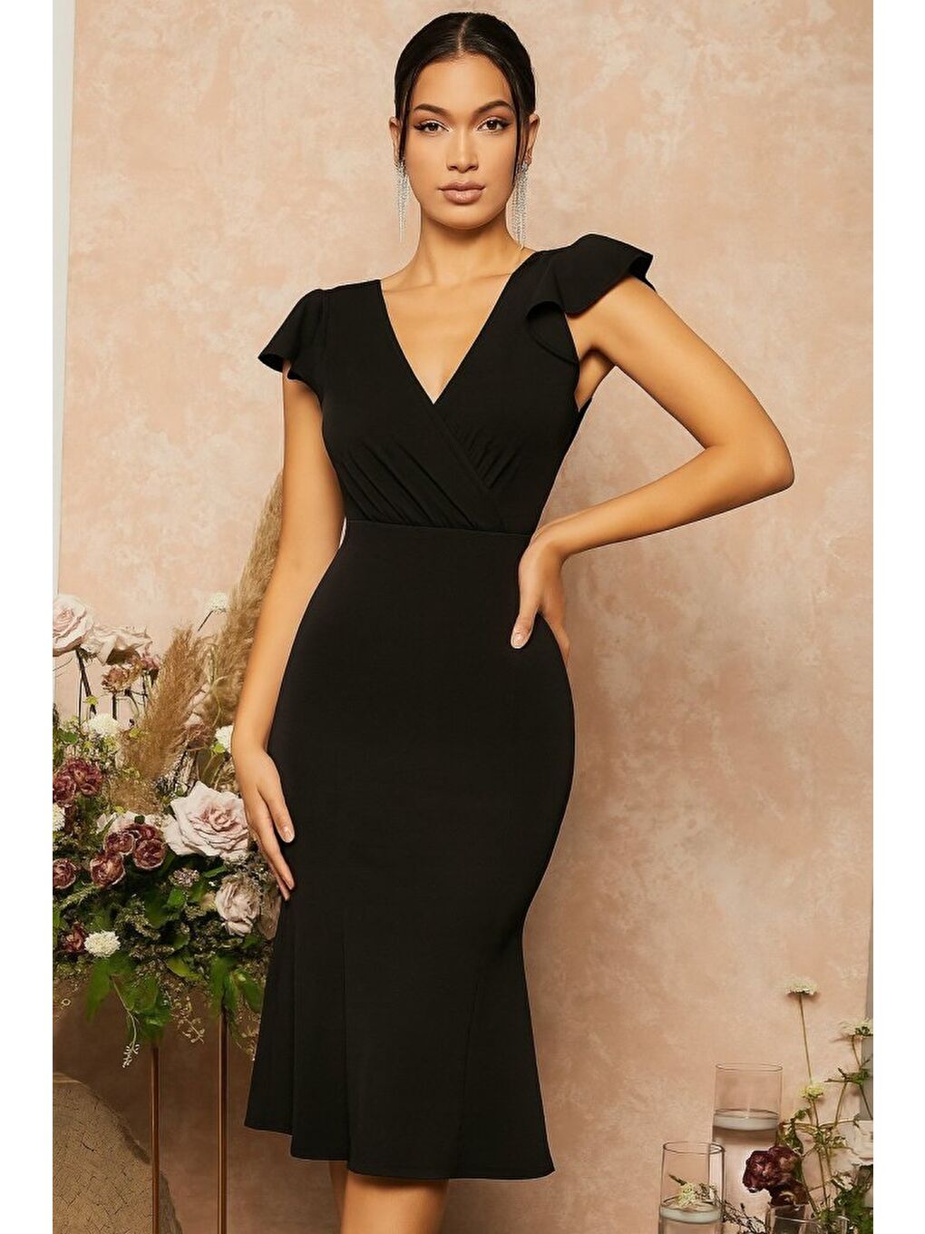 Siyah Kadın Kısa Kelebek Kollu Kruvaze Yaka Ithal Krep Midi Elbise