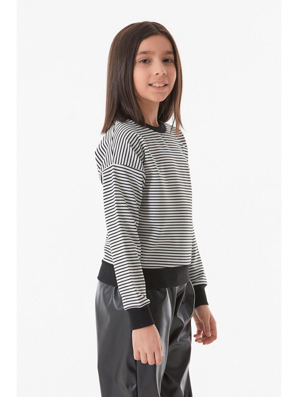 Ekru Kalp Nakışlı Çizgili Kız Çocuk Sweatshirt-2