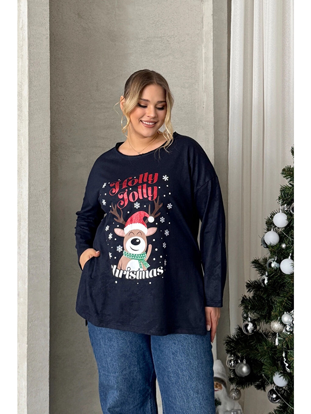 Stil Diva Lacivert Büyük Beden Yılbaşı Temalı Bisiklet Yaka Uzun Kollu Yırtmaçlı Sweatshirt 303909 - 1