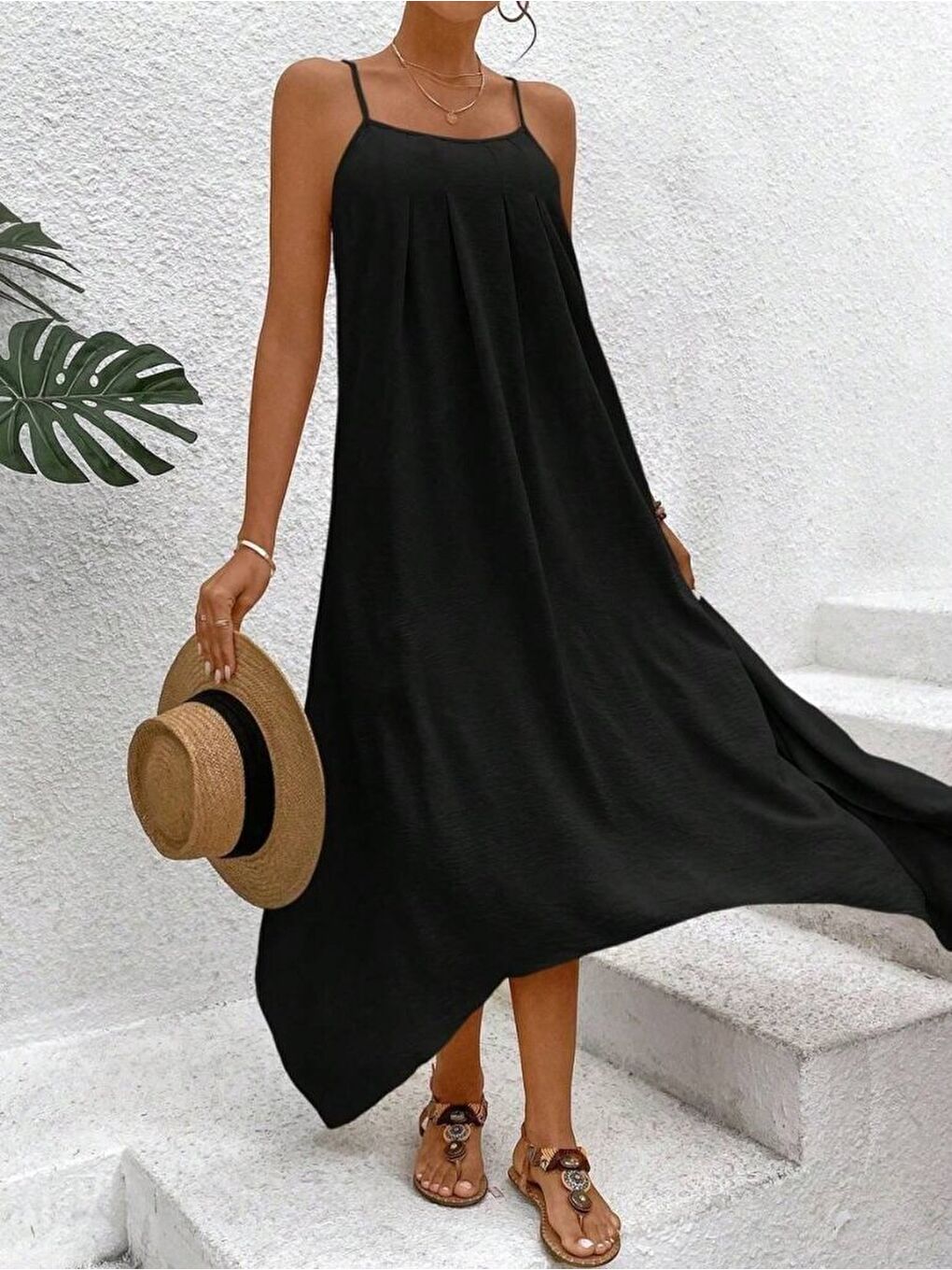 Siyah Kadın Ip Askılı V Yakalı Asimetrik Detaylı Aerobin Elbise-1