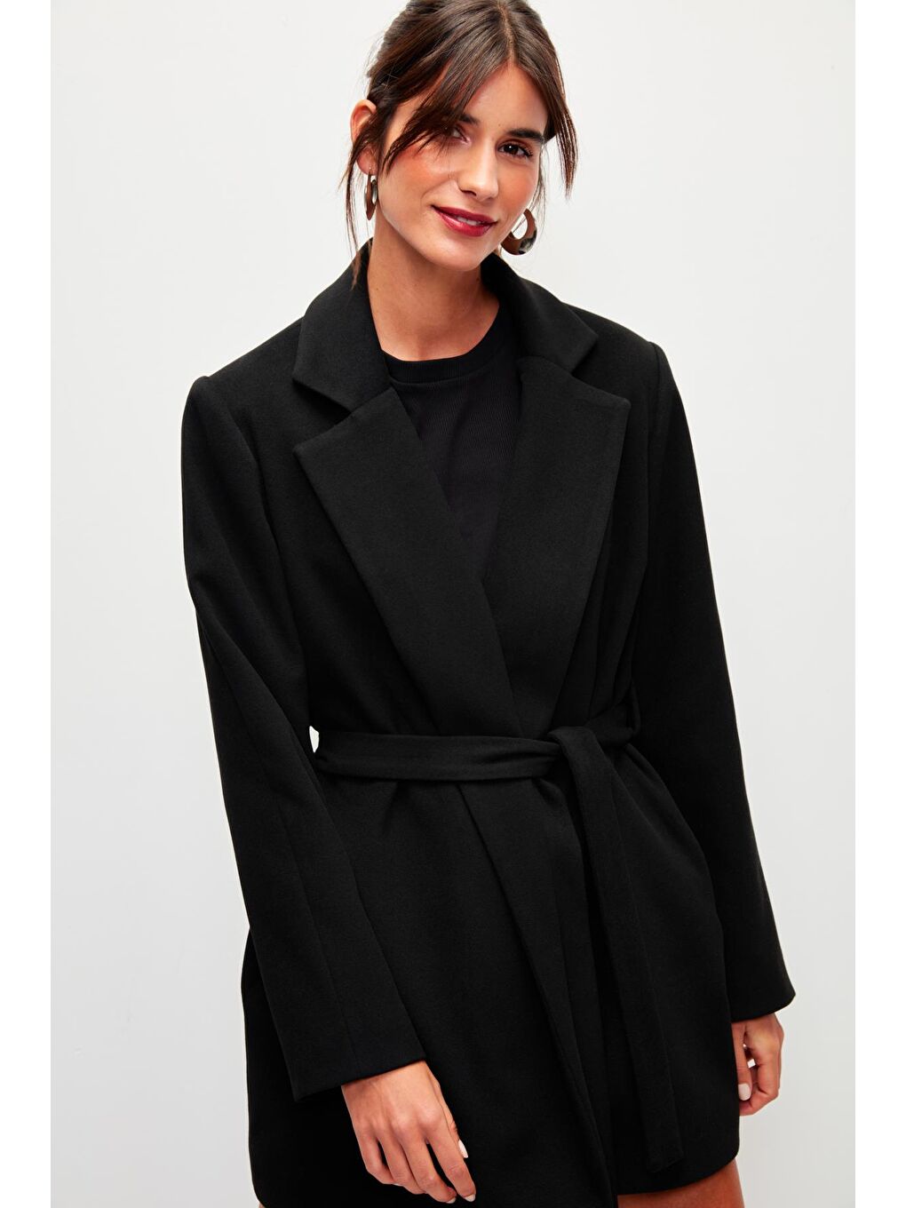 Düz Renk Kuşaklı Kruvaze Yaka Kaban-Siyah-2