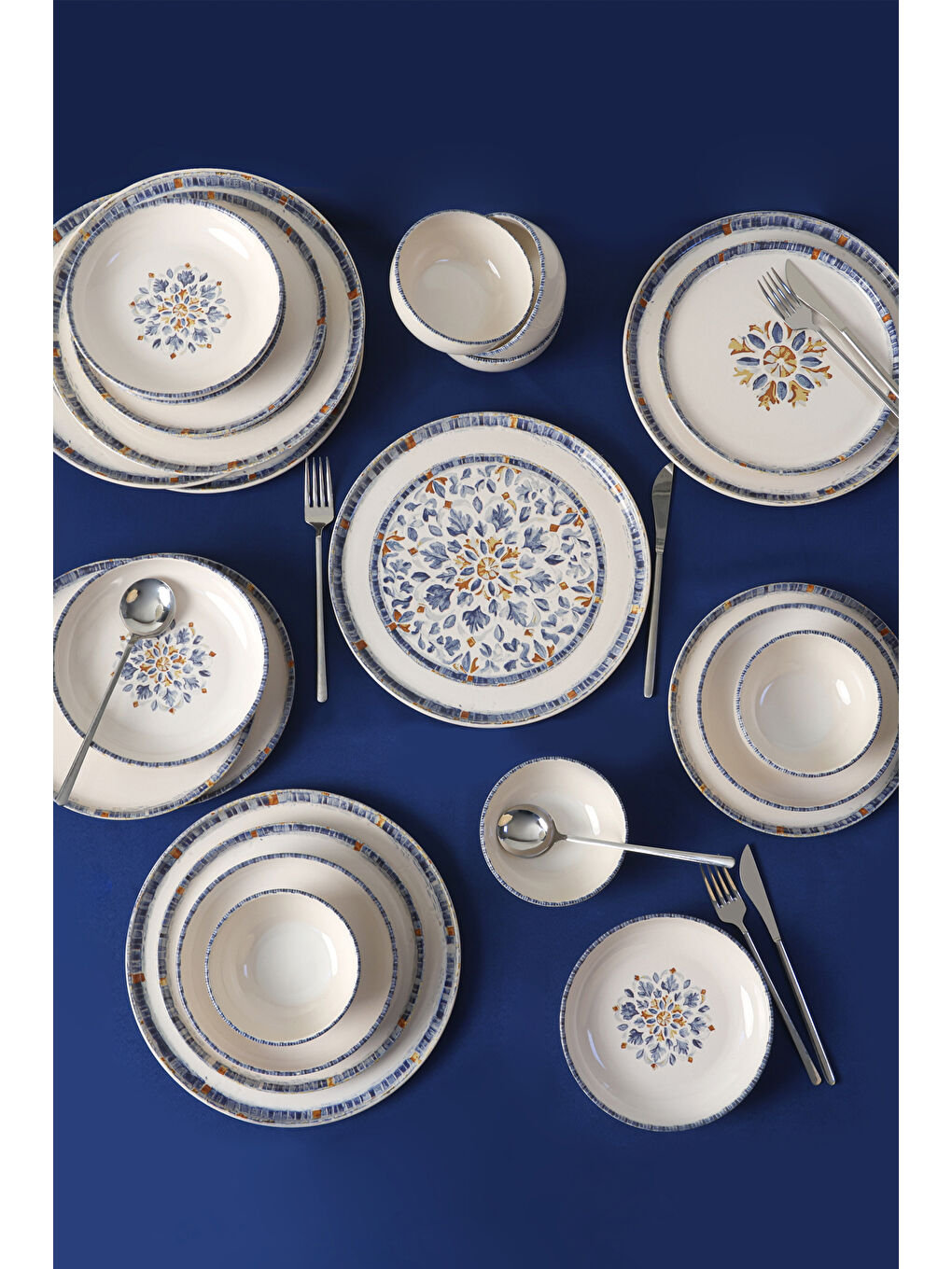 Karışık Sapphire Yemek Takımı 24 Parça 6 Kişilik