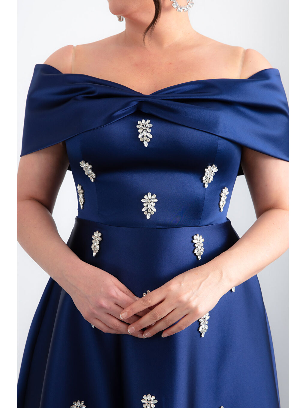 Kadın Lacivert Straplez Taşlı Büyük Beden Uzun Saten Abiye Elbise-3