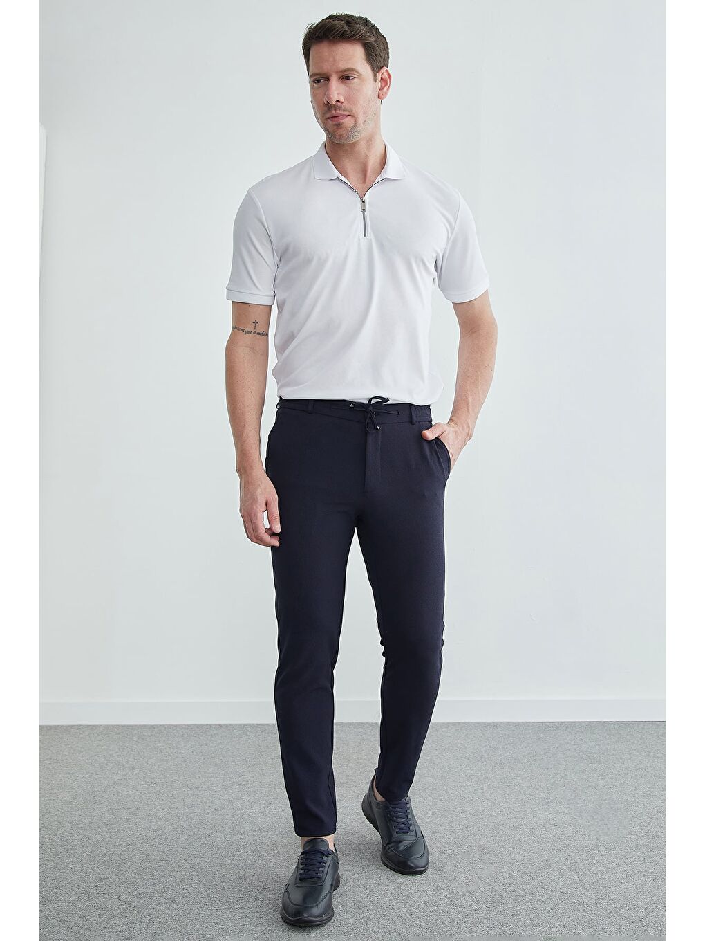 Lacivert Beli Bağcıklı Dokulu Pantolon-4