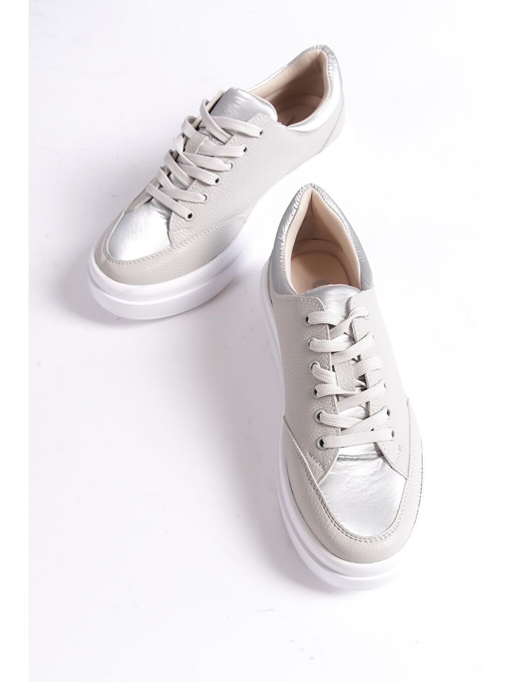 Gri Yuvarlak Burunlu Kadın Sneaker-2