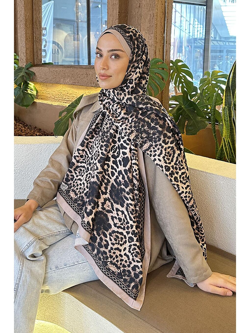 Bej Leopar Desen Bambu Şal Vizonrengi