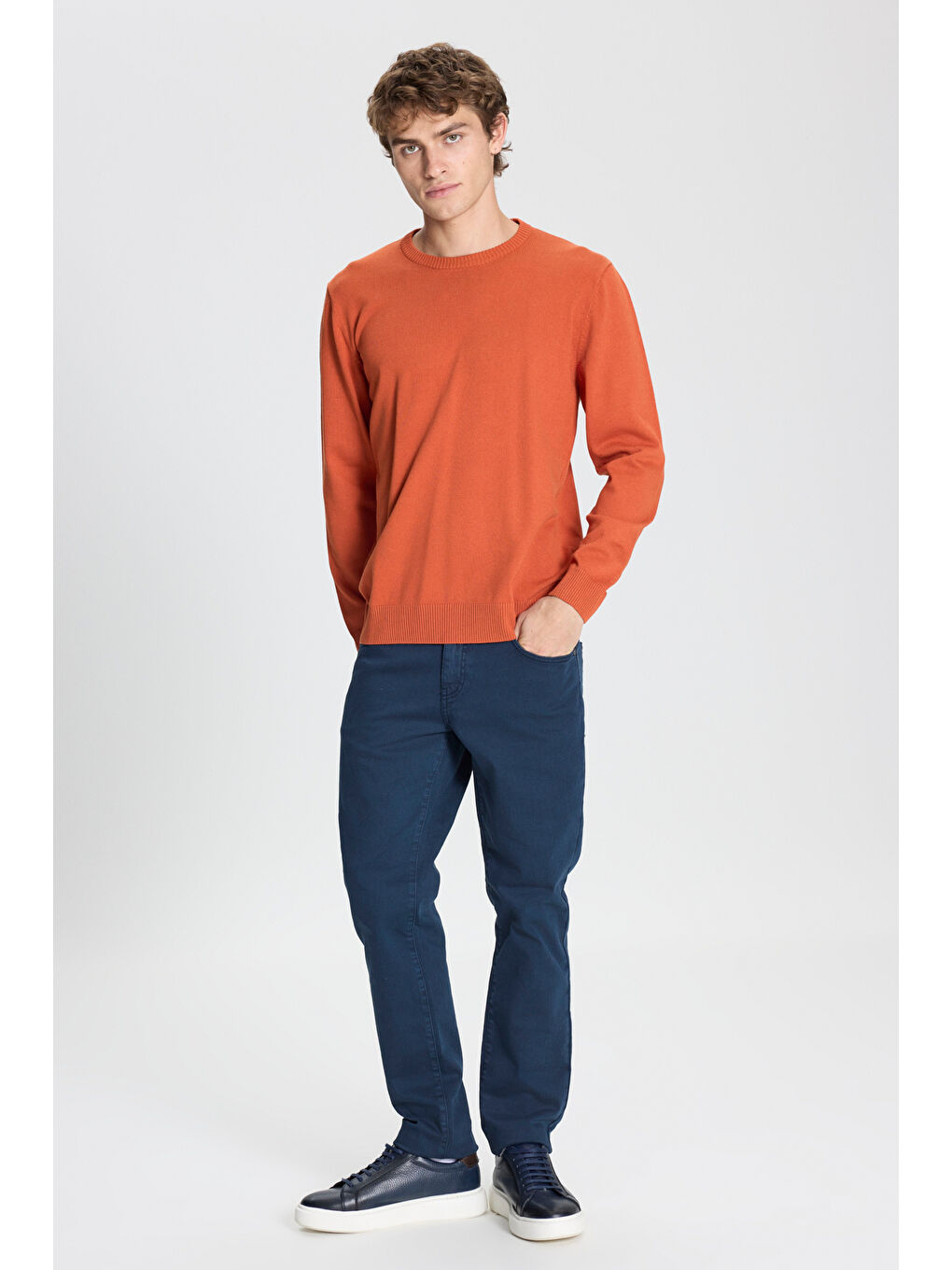 Kahverengi Erkek Kiremit Standart Fit Normal Kesim Bisiklet Yaka Triko Kazak-1