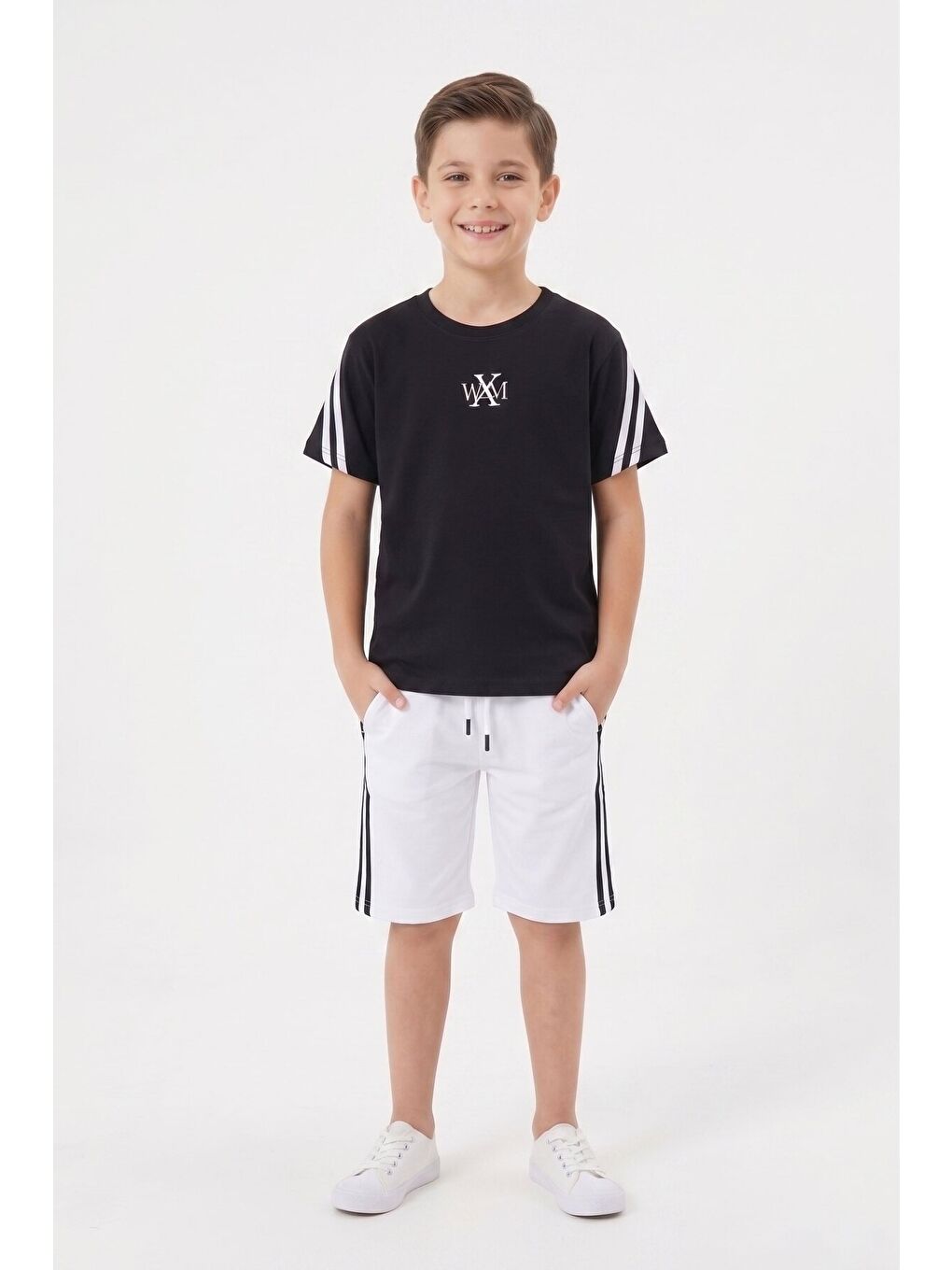 Ekru Logolu Tişörtlü Şerit Detaylı Şortlu Erkek Çocuk Takım 23813-1