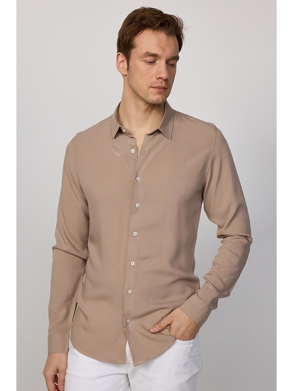 Bej Slim Fit Uzun Kollu Dar Kesim Dökümlü Viskon Vizon Erkek Gömlek