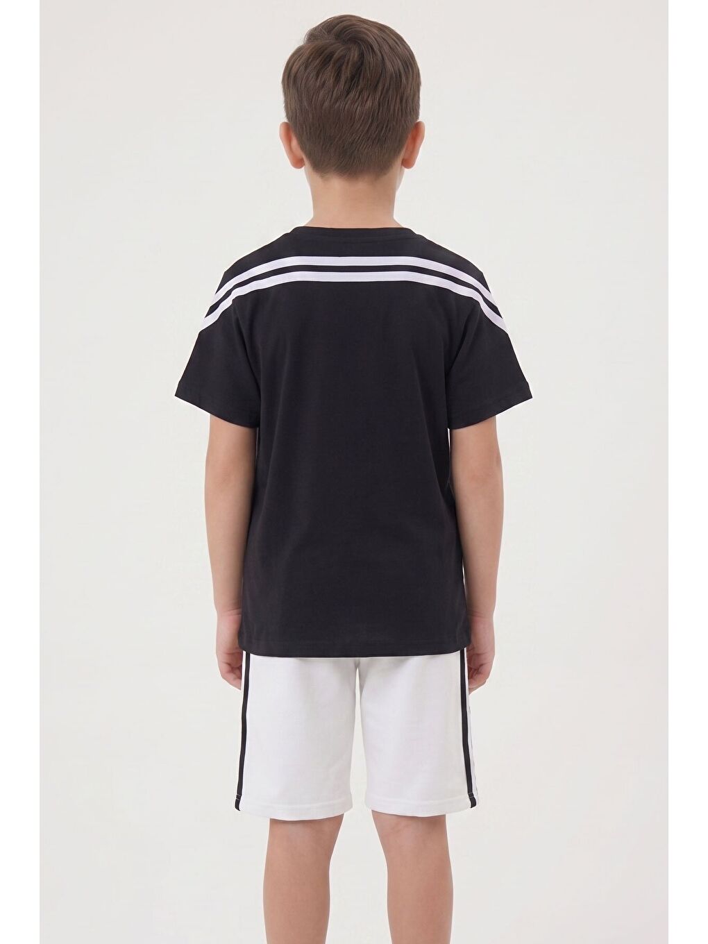 Ekru Logolu Tişörtlü Şerit Detaylı Şortlu Erkek Çocuk Takım 23813-2
