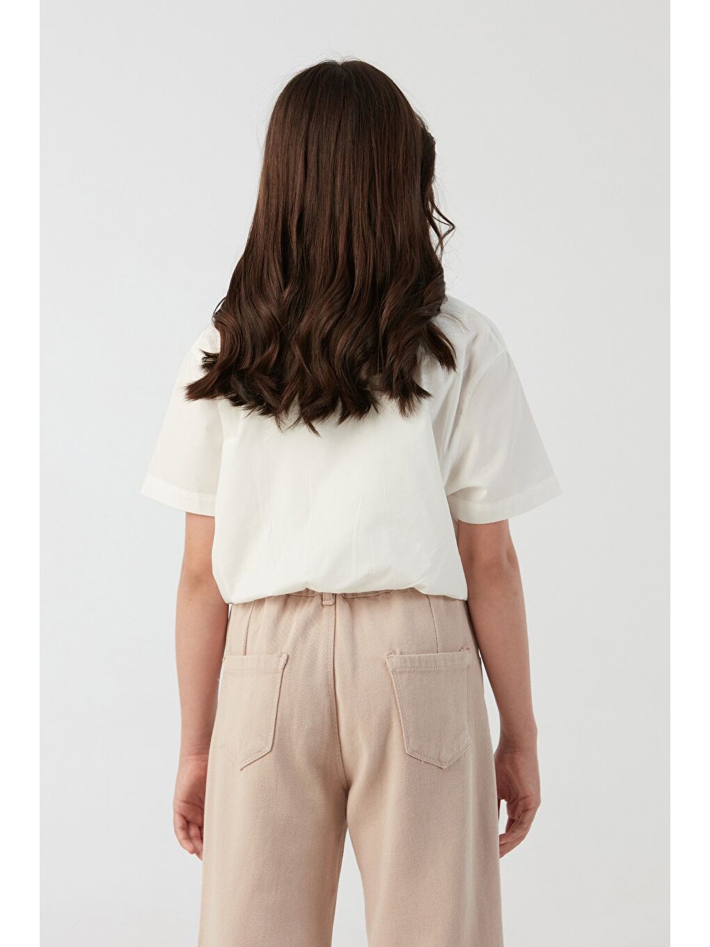 Ekru Cepli Tişörtlü Kız Çocuk Gömlek-3