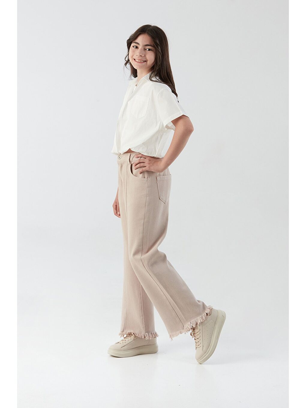 Bej Beli Lastikli Paçası Püsküllü Yırtık Detaylı Kız Çocuk Pantolon-2