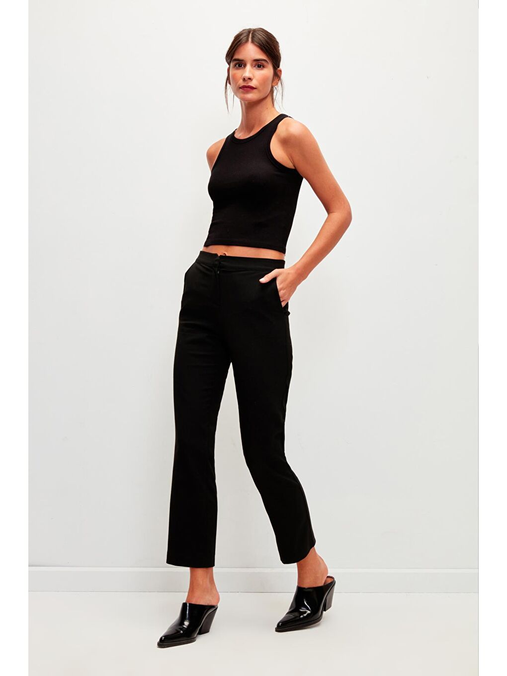 Düz Renk Klasik Pantolon-Siyah-1