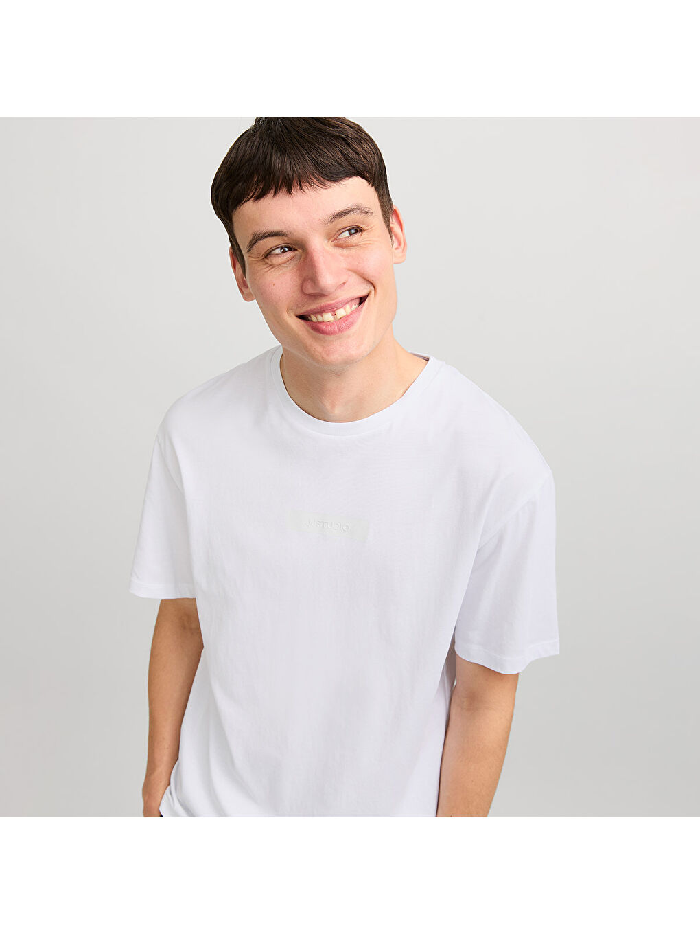 Taka Crew Neck Erkek Beyaz Yuvarlak Yaka Tişört-2