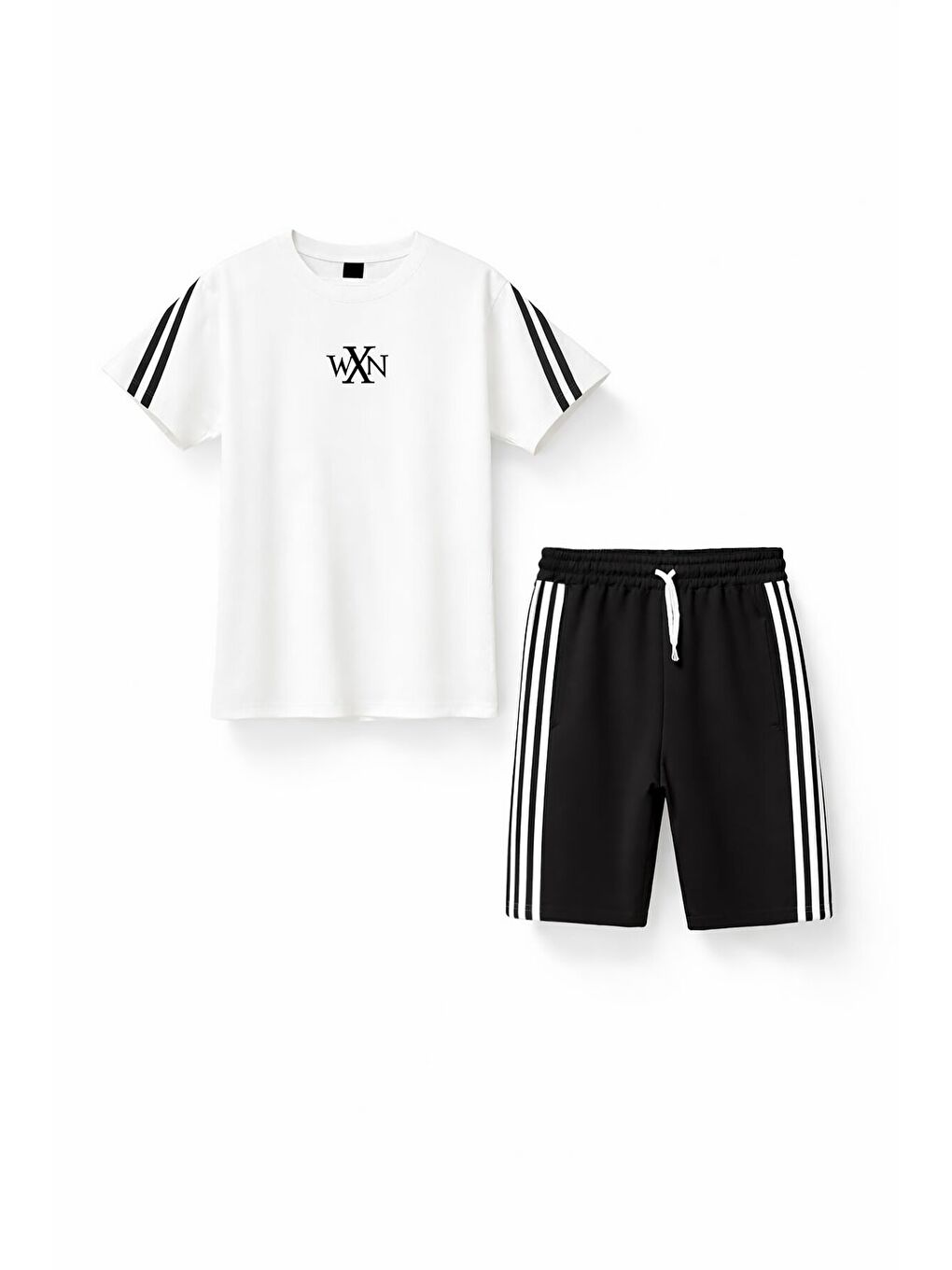 Beyaz Logolu Tişörtlü Şerit Detaylı Şortlu Erkek Çocuk Takım 23812-2