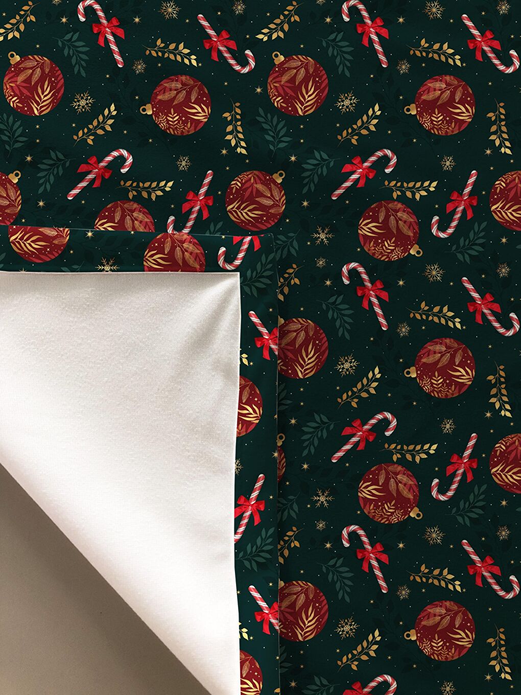 Karışık Yılbaşı Desenli Kadife Doku Masa Örtüsü-1