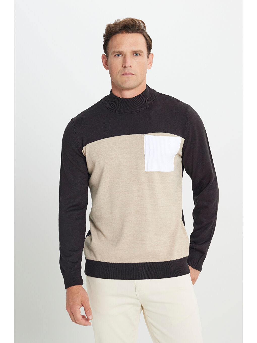 Kahverengi Erkek Kahve-Bej Standart Fit Normal Kesim Yarım Balıkçı Yaka Triko Kazak