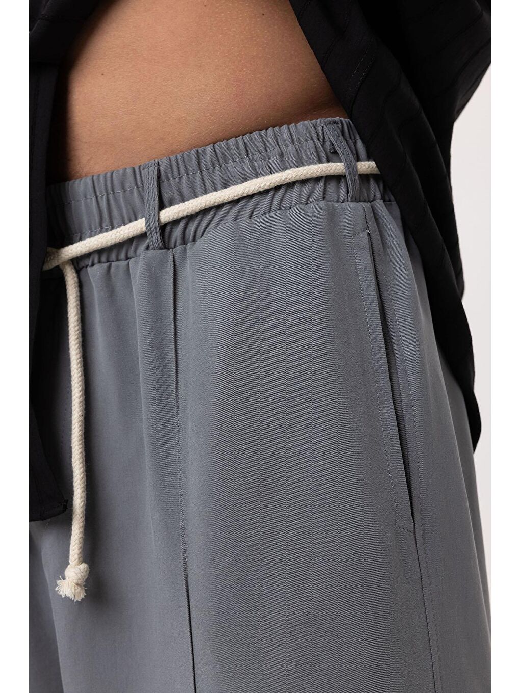 Kemer Detaylı Baggy Kumaş Erkek Pantolon Gri-4