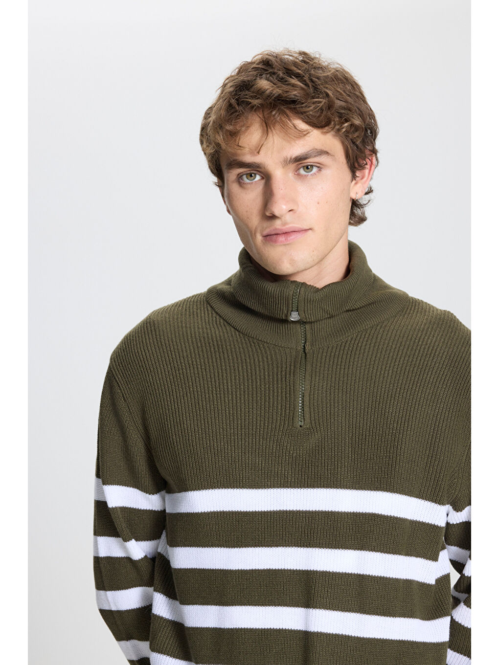 Erkek Haki-Ekru Standart Fit Normal Kesim Bato Yaka Triko Kazak-3