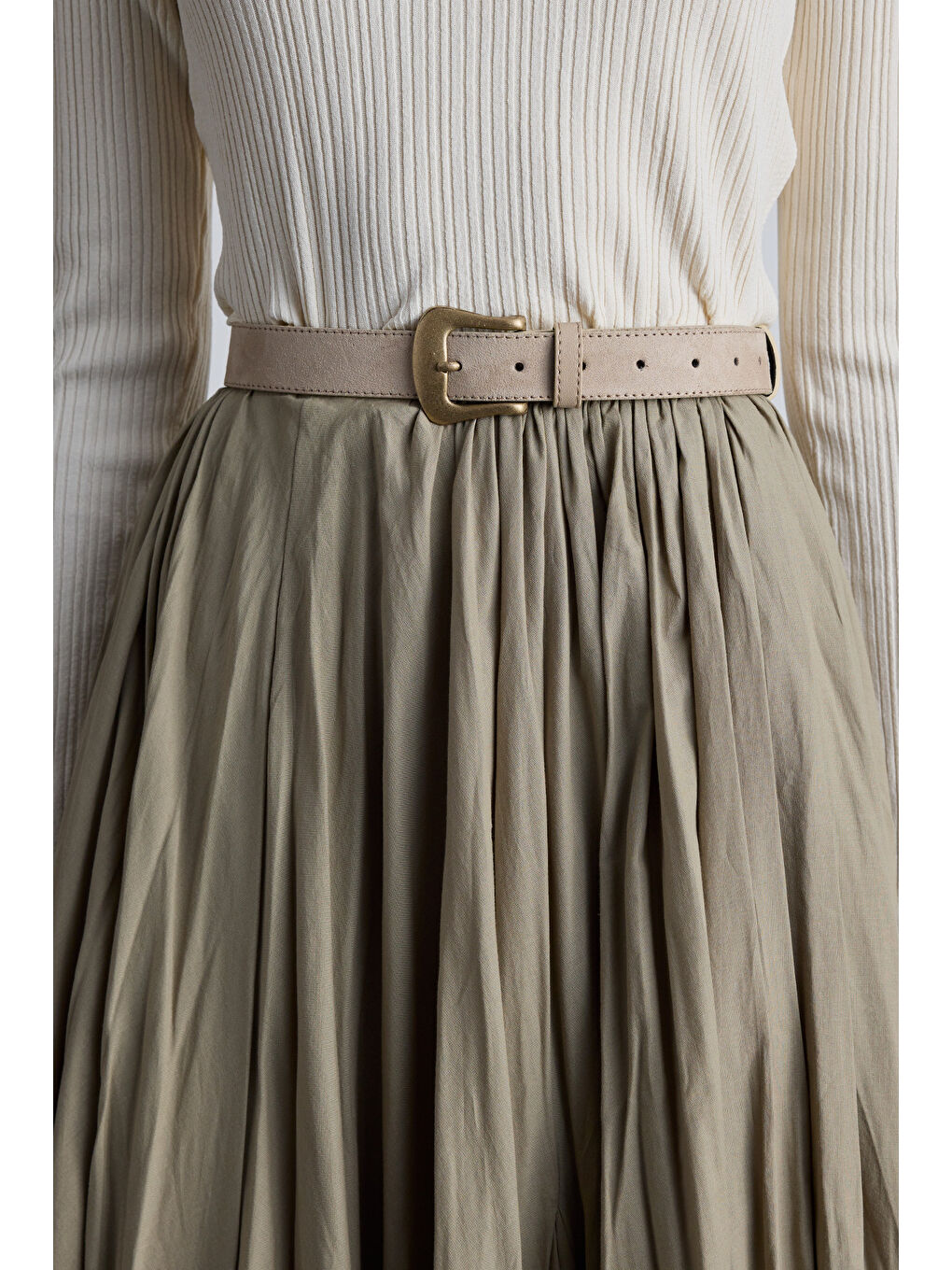 Bej Süet Deri Tokalı Kemer Kum