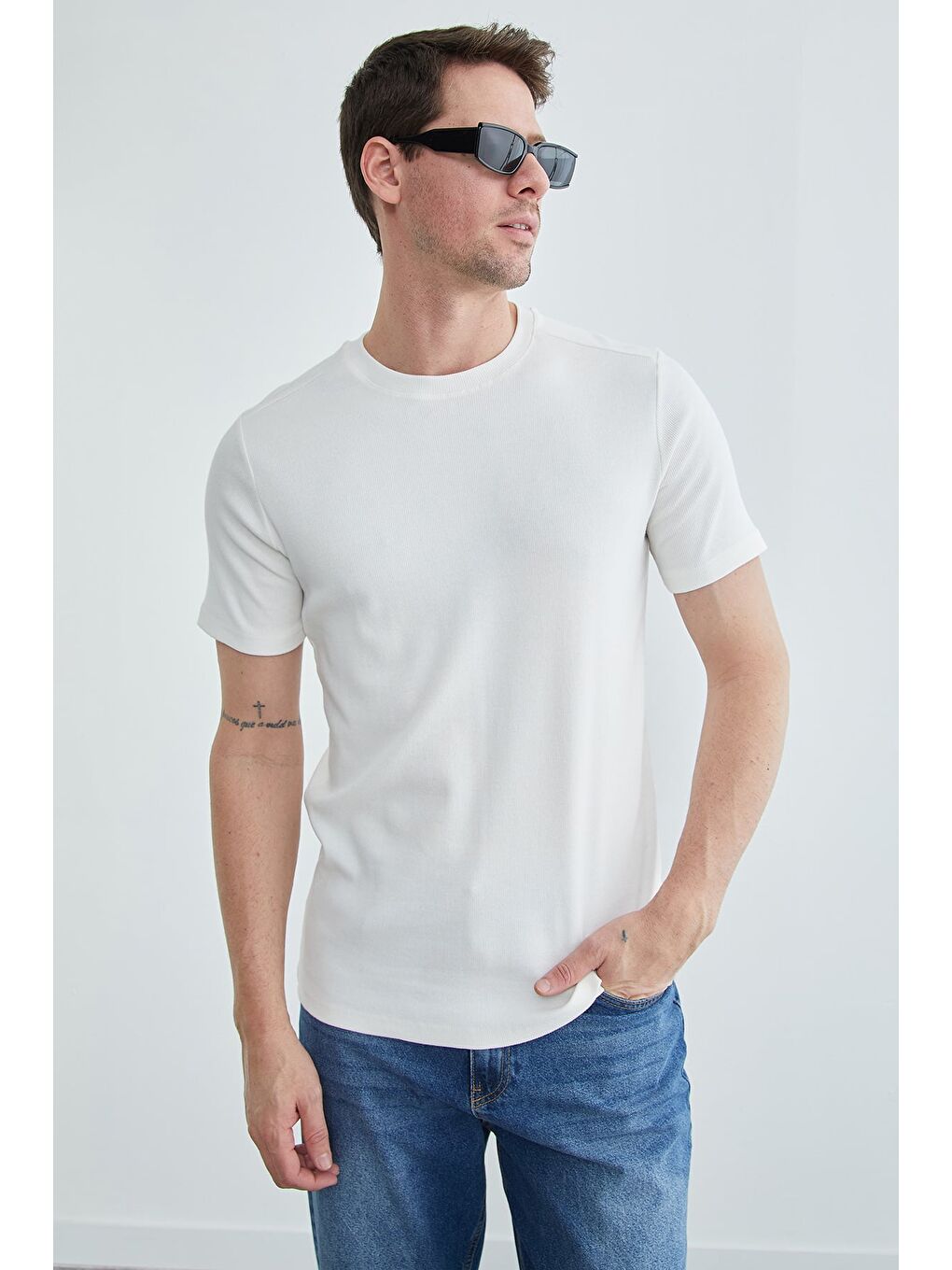 Ekru Basic Fitilli Bisiklet Yaka Tişört-4