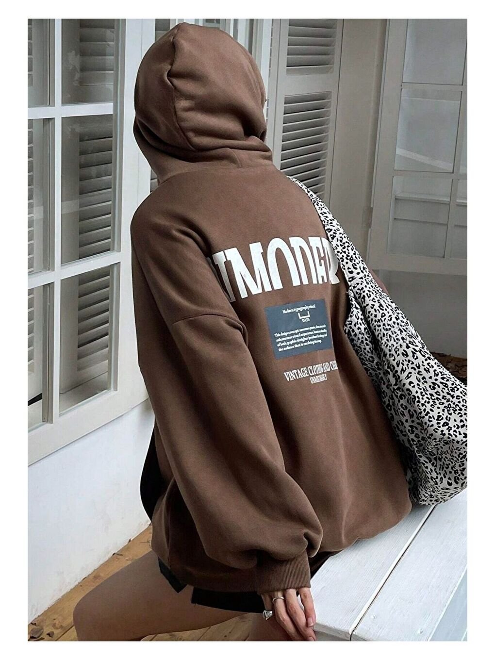 Trendseninle Kadın Kahverengi Inmodern Baskılı Oversize Kapüşonlu Sweatshirt Hoodie - 1