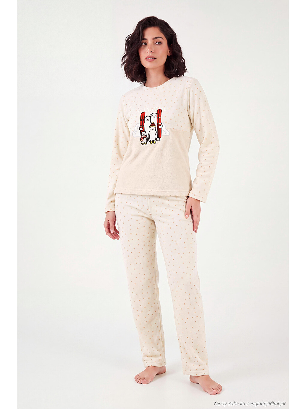 Ekru Desenli Yumuşak Dokulu Kışlık Polar Kadın Pijama Takımı 6575031-1