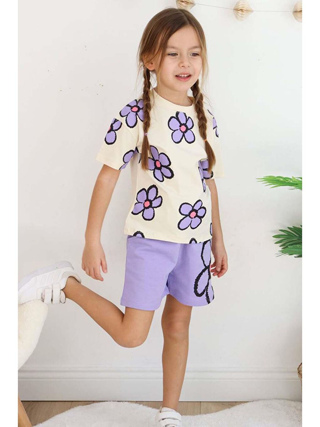 Kız Çocuk Çiçek Baskılı Mor Şortlu Takım