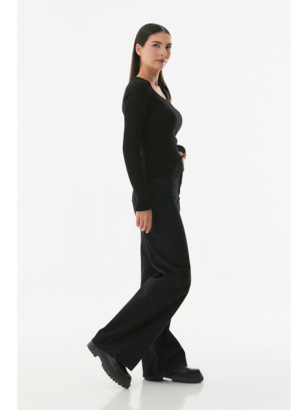 Siyah Kare Yaka Triko Kazak-2