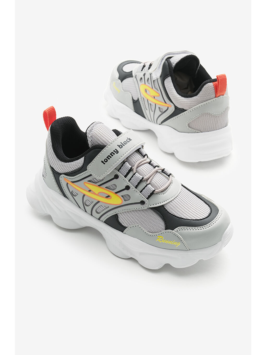 Çocuk Unisex Gri Siyah Faylon Taban Desenli Lastik Bağcıklı ve Cırtlı Spor Ayakkabı-2