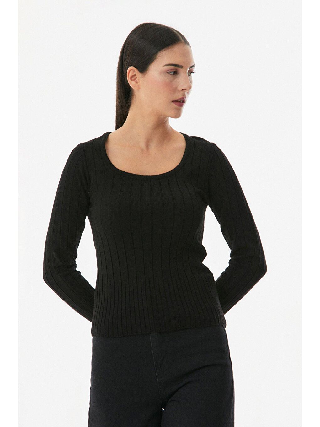 Siyah Kare Yaka Triko Kazak-3