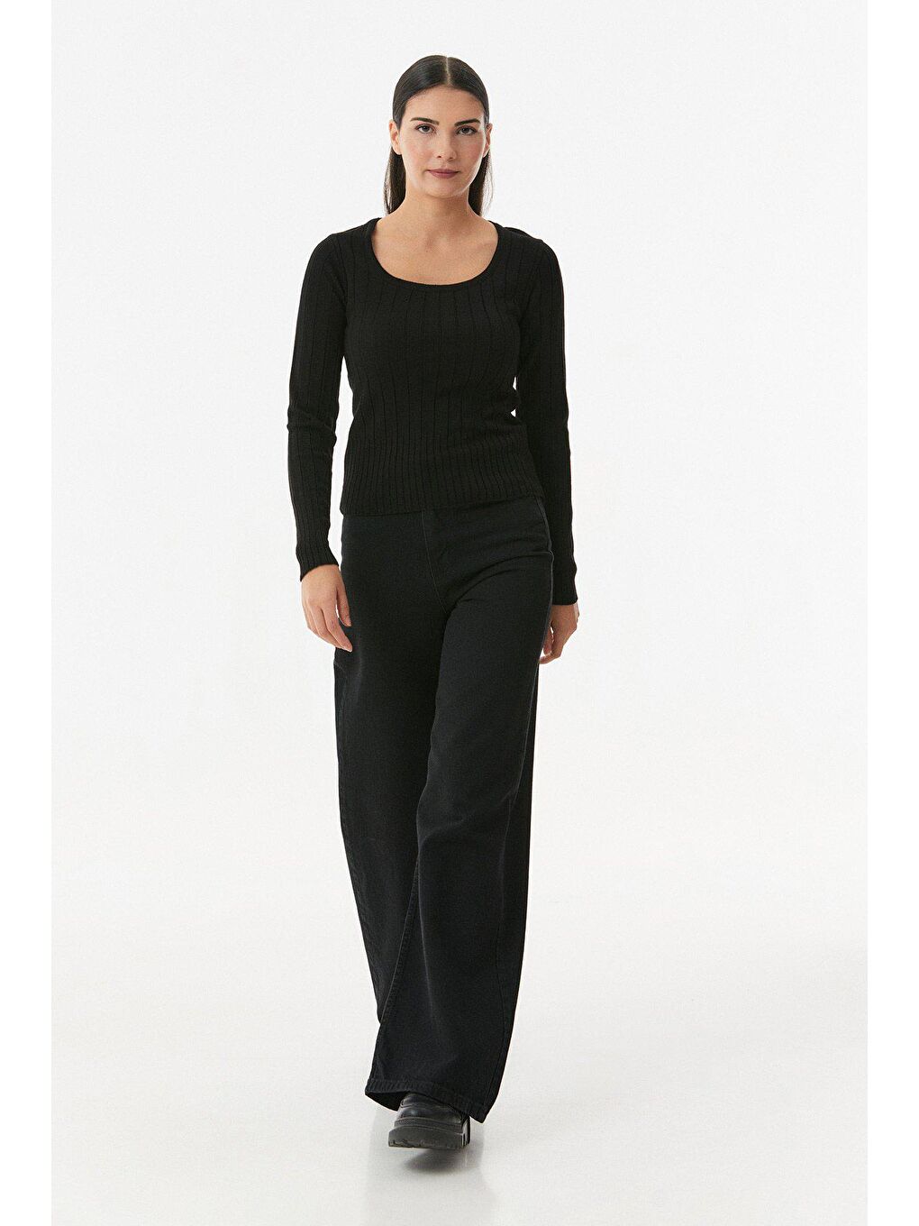 Siyah Kare Yaka Triko Kazak-4