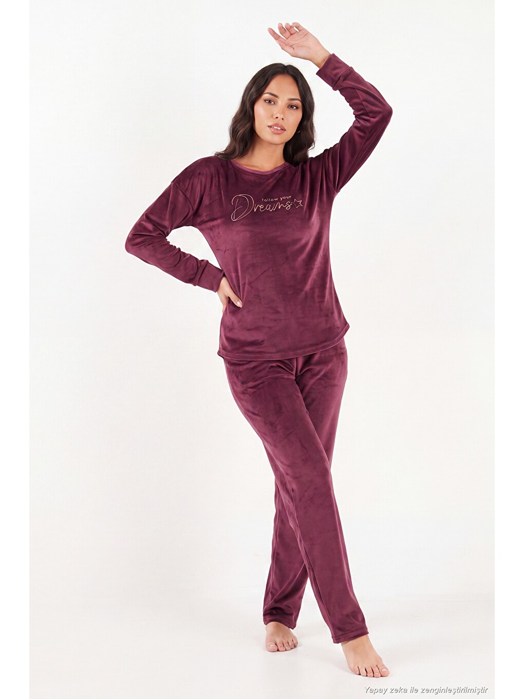 Mürdüm Bisiklet Yaka Yumuşak Dokulu Parlak Kadife Kadın Pijama Takımı 6094209-1