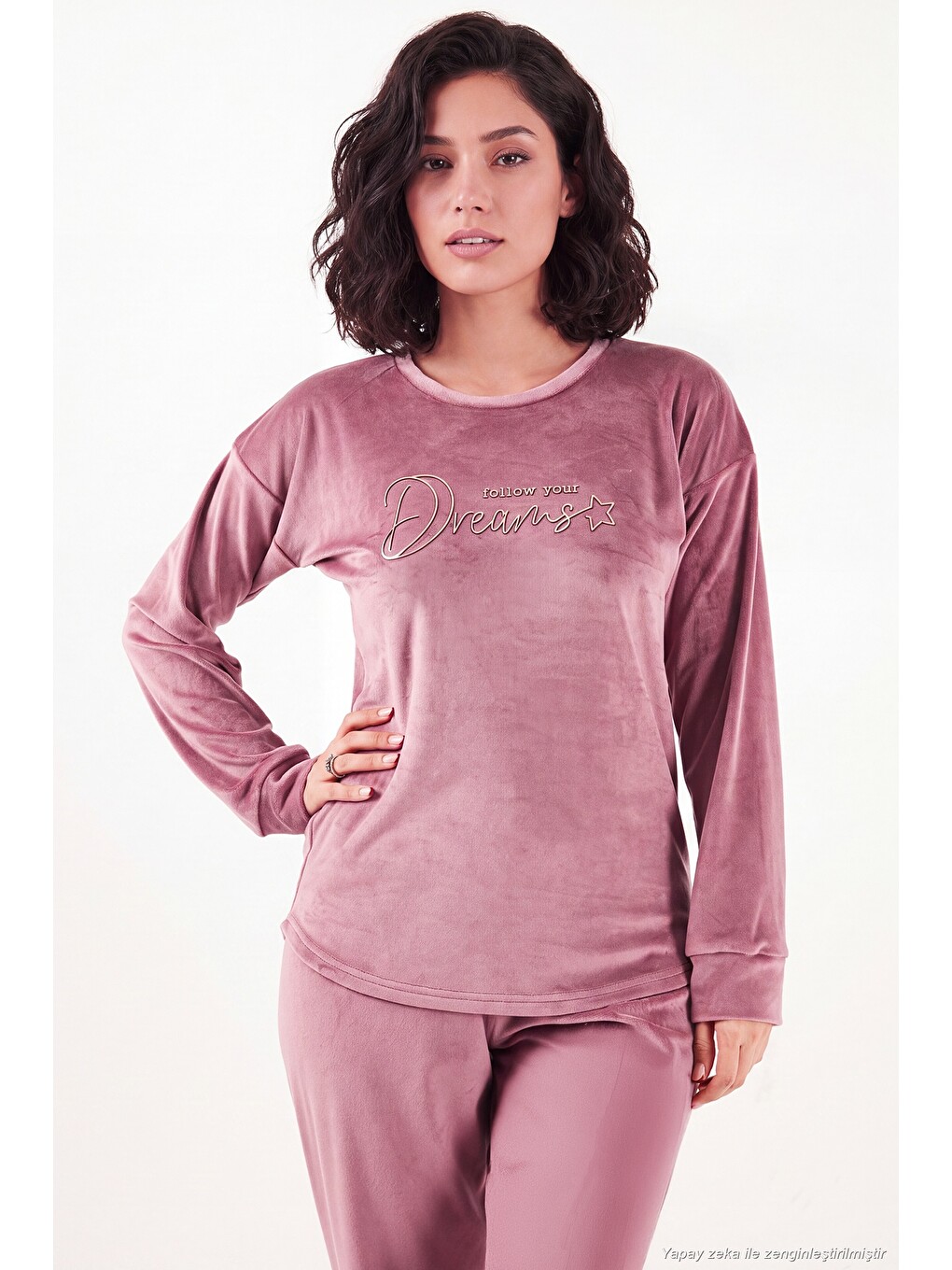 Pembe Bisiklet Yaka Yumuşak Dokulu Parlak Kadife Kadın Pijama Takımı 6094209-2