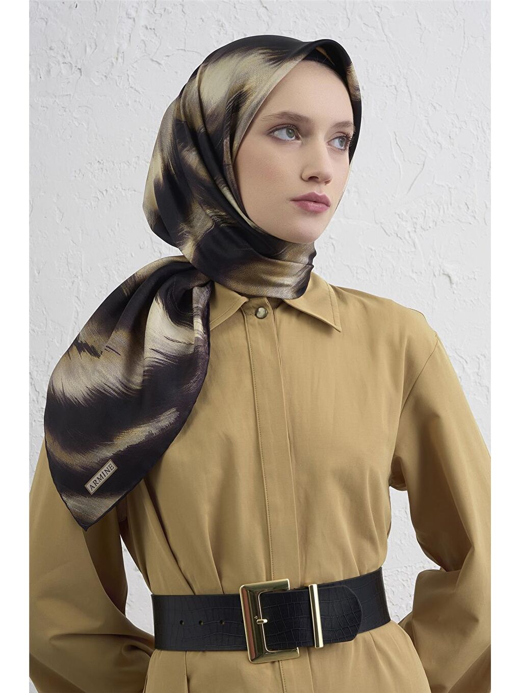 Kahverengi Leopar Desenli Saf İpek Twill Eşarp 9432D 02