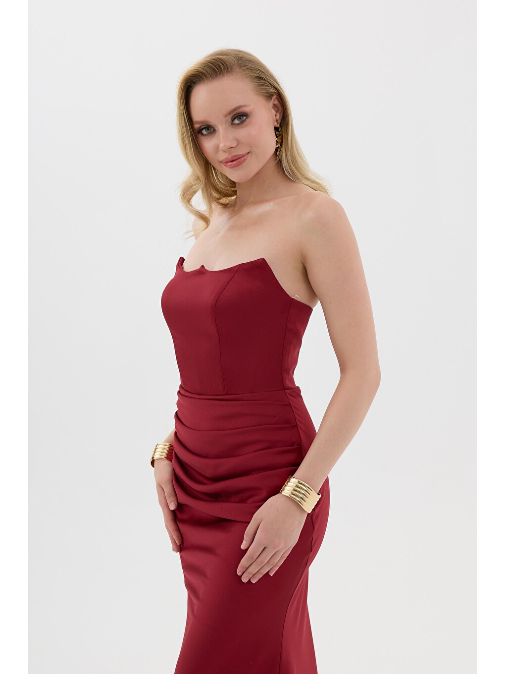 Bordo Straplez Uzun Saten Abiye Elbise-2