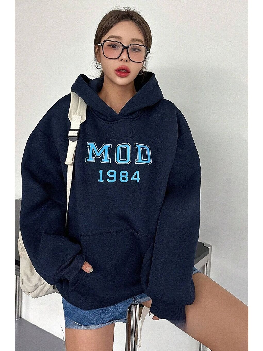 Trendseninle Lacivert Kadın Lacivert Mod 1984 Baskılı Oversize Kapüşonlu Sweatshirt Hoodie - 4