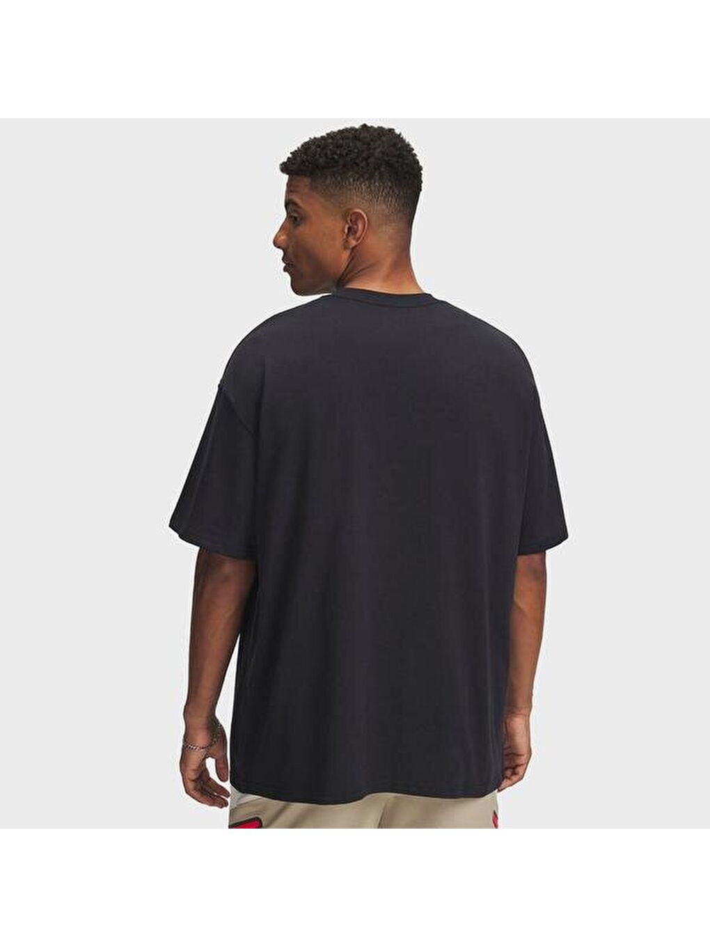 Heavyweight U Logo Erkek Siyah Tişört-1